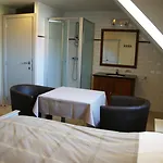Alojamento de Acomodação e Pequeno-almoço The Beachhouse 3*