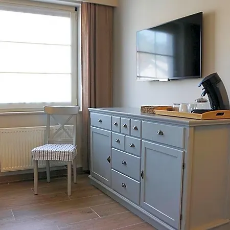 The Beachhouse 3* Остдёйнкерке