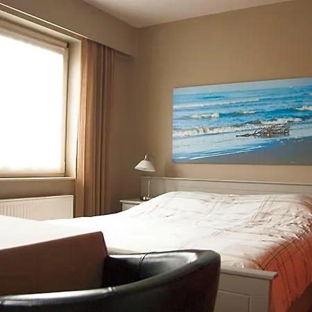 The Beachhouse 3* Остдёйнкерке