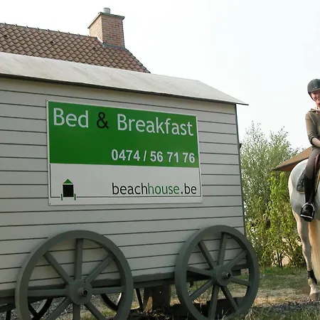 The Beachhouse 2* Oostduinkerke