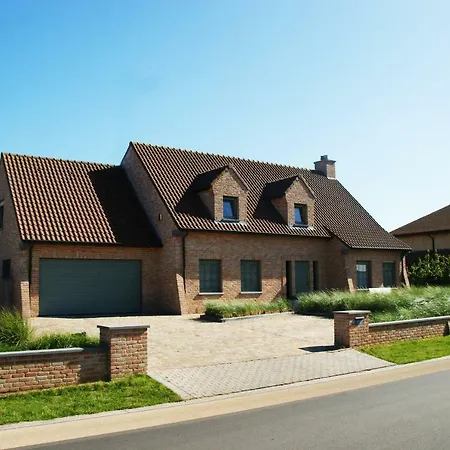 The Beachhouse Panzió 3*